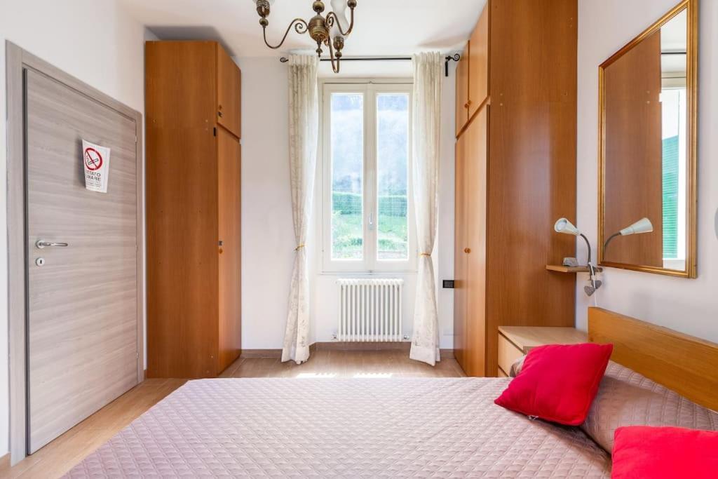 Apartment 100mq 5 Mins To Center + Free Park And View